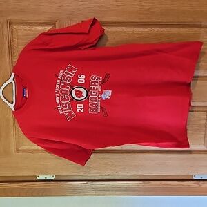 Champion 2006 Wisconsin Badgers NCAA Frozen 4 t shirt Sz. XL